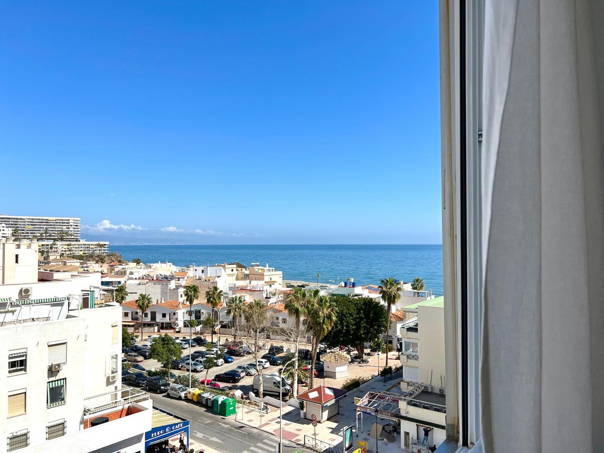 En Carihuela Con Vistas Y Plaza De Garaje, Nucleo Cristal Daire Torremolinos Dış mekan fotoğraf