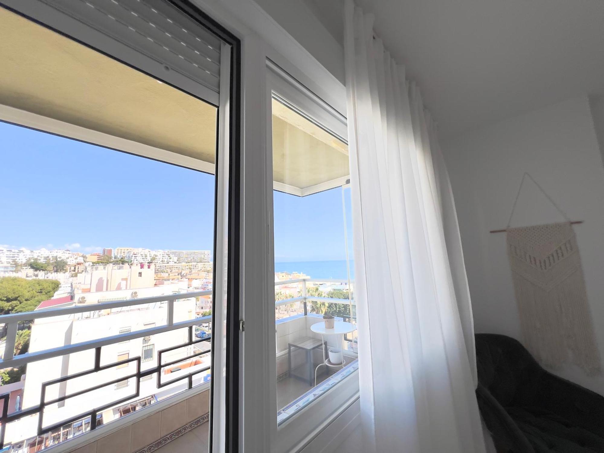 En Carihuela Con Vistas Y Plaza De Garaje, Nucleo Cristal Daire Torremolinos Dış mekan fotoğraf